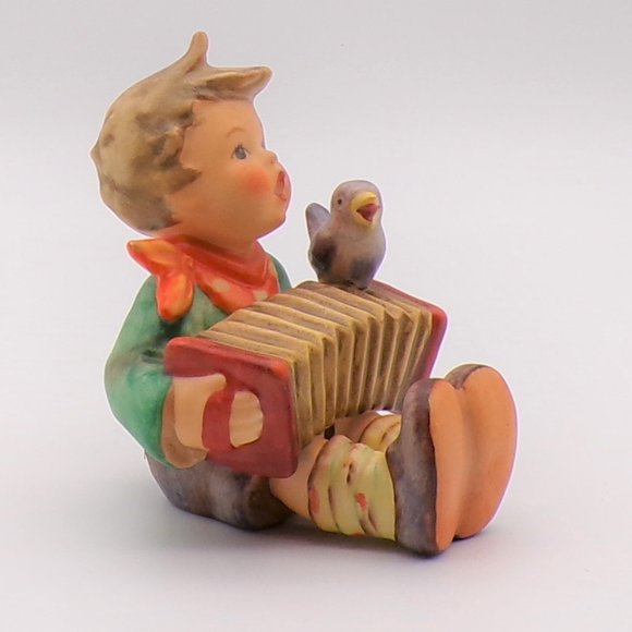 Hummel (Accordian Boy) Figurine "Let's Sing" - Picture 3 of 14